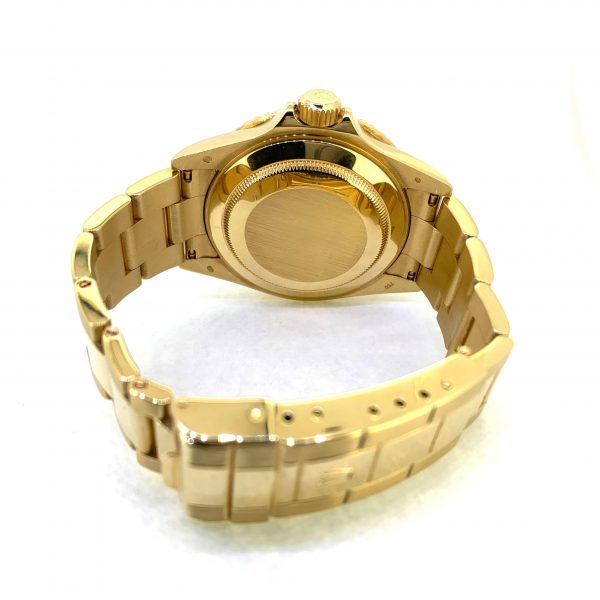 rolex_submariner_serti_16618_1599292491_f5a130a5_progressive