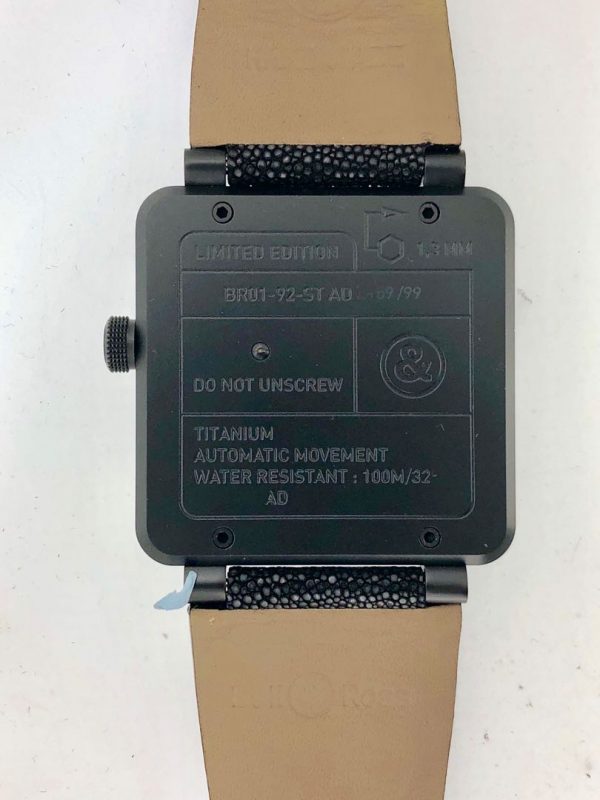 bell__ross_br_0192_airborne_415_skullcrossbone_1522322740_3d9deb85