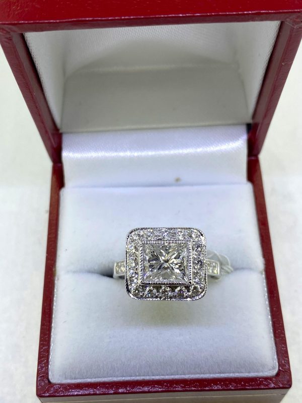 600BAD24-6AA2-4160-A09B-6E8E8E0BD1B7