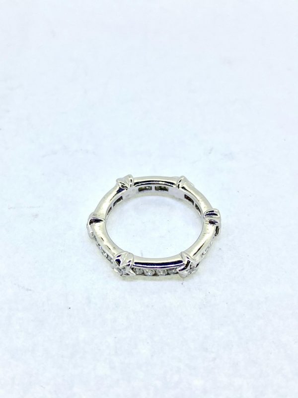 chanel_diamond_ring_1601279734_4309397c_progressive