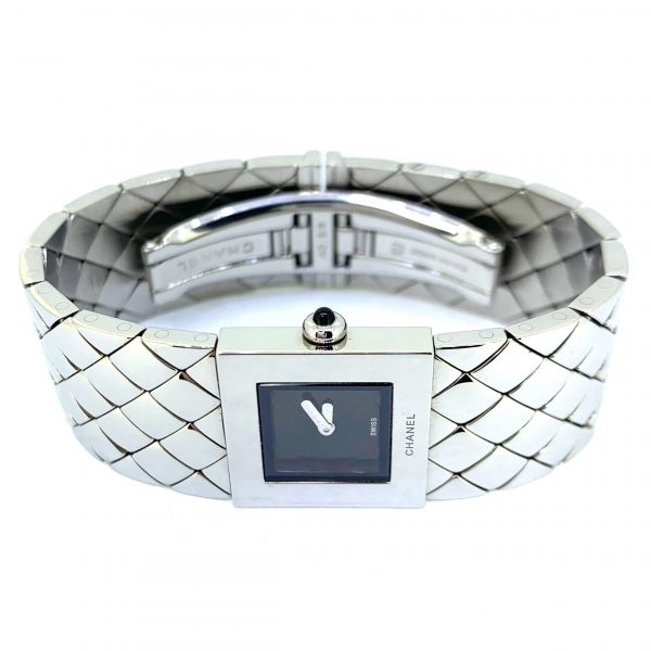 chanel_watch_1599635839_8ff3ac8f_progressive