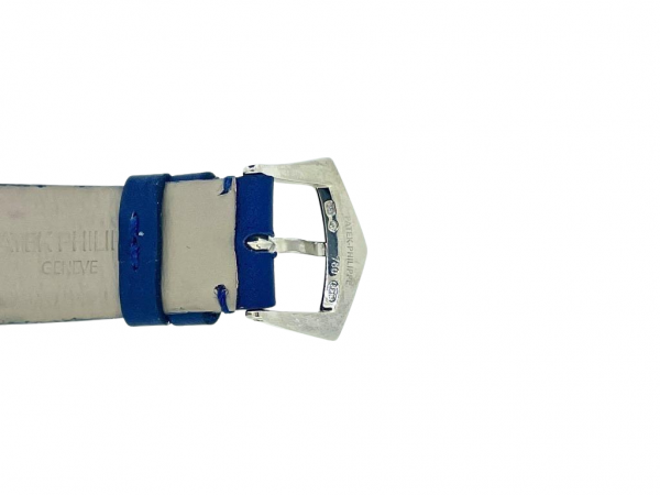 10CB67D0-8140-4F19-B705-F78C359247E6