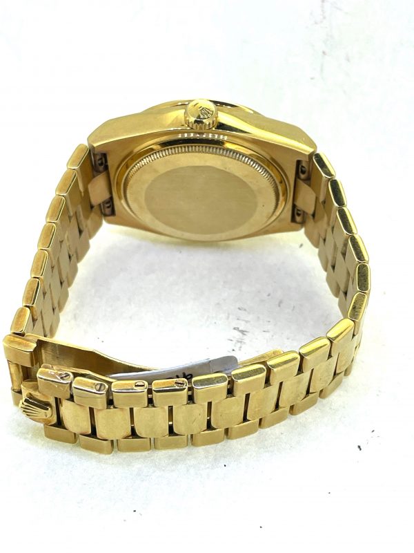 1EEACD2D-036A-4F79-896C-64EE33A38864