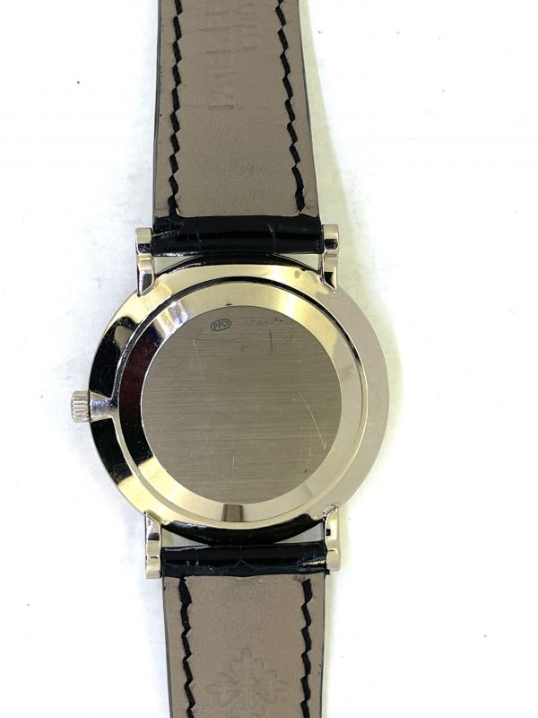 4BF0C526-D93C-406B-BB1C-31185D836F19