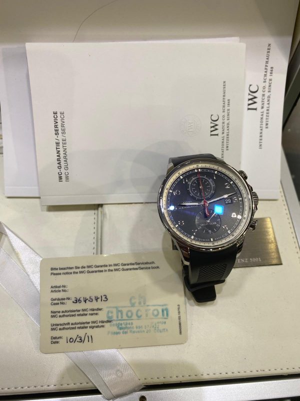 4F0E95BB-7434-4B55-8C40-2DDE6F8AC943