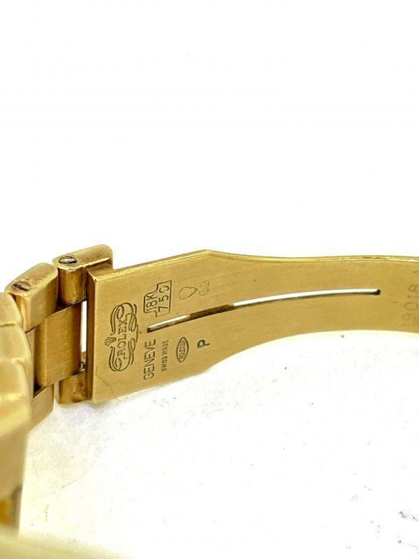 C9CFC869-45C0-45E4-9E2A-AD2F78724F60