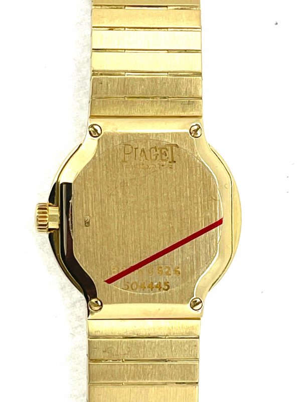 63DBE39C-38A3-4EE0-B191-9A9835C917EB