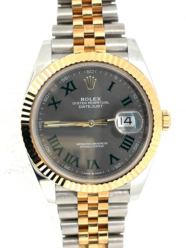 3715BDC9-587C-4585-B8EC-23156C08B933