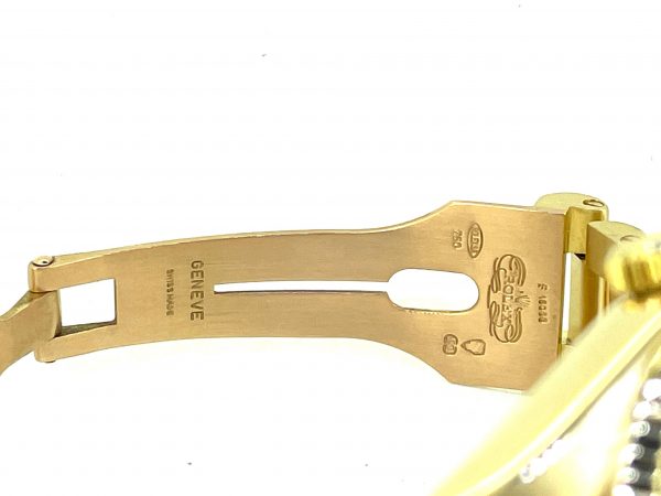 6FA6490F-B718-4CAF-83E1-CDE9446F9B09