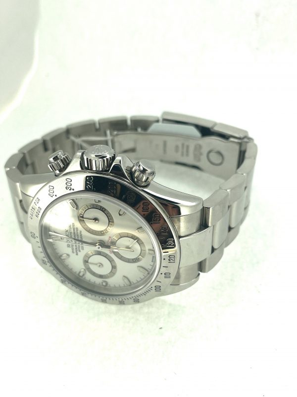 D08CB533-69DF-4A73-82D1-C0D0E5793375