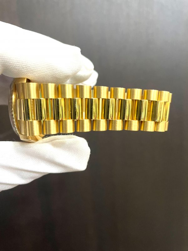 0601875B-AD6D-4E7F-BCBC-1D92A32A4B34