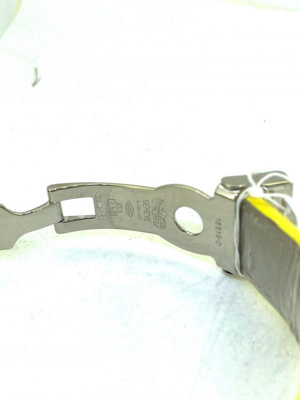 DA4D012B-FBD7-42DC-9992-D72EED54B1CF