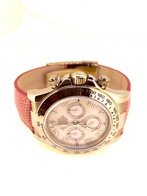 EB1CA647-E1C5-4C38-BE64-45E5DBF4D3C8