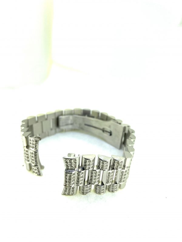 03A2062B-AB9C-4FAB-A316-11DEE3A255E1