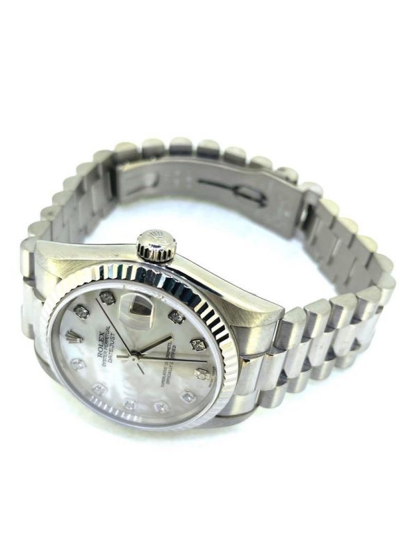 52555DB8-A92E-4839-A79C-74287F033132