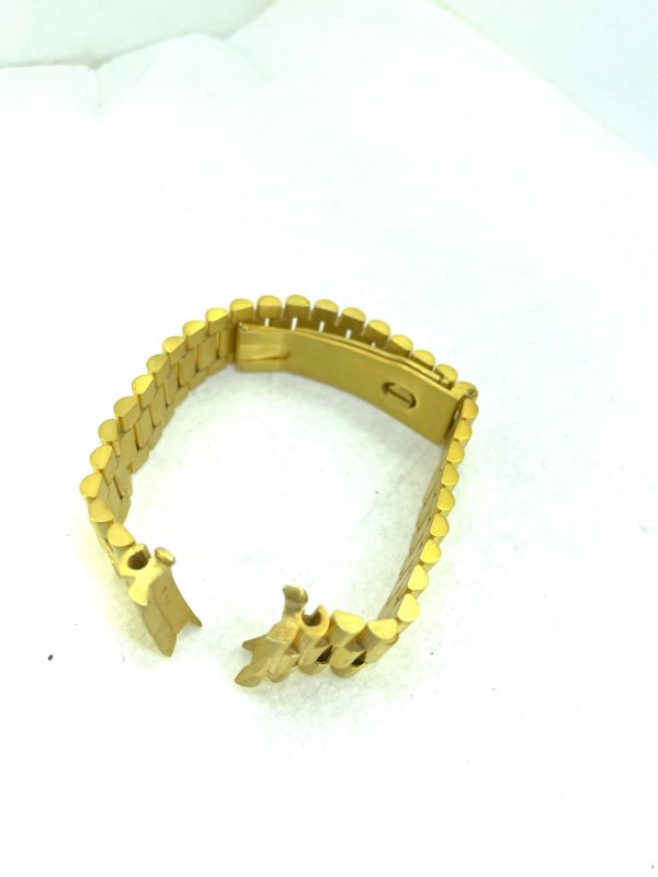 A7E316D1-1042-475C-BBE3-60ED0A1C6D8F