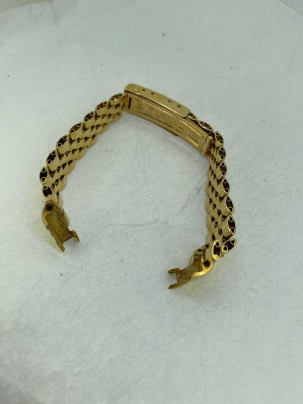 A9686E25-7FB5-4C71-BD40-AD5618227231