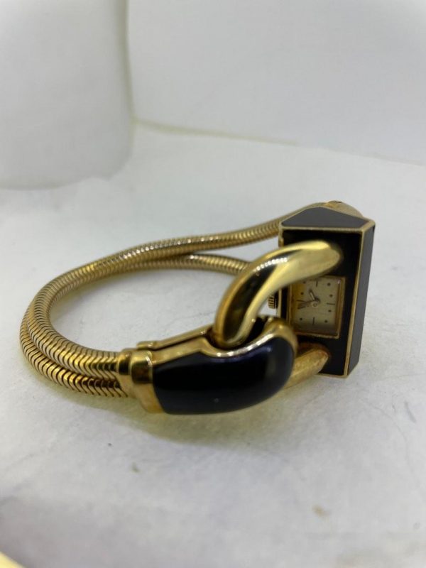 21E44621-84B5-4A46-A25A-17C9C9306AD8