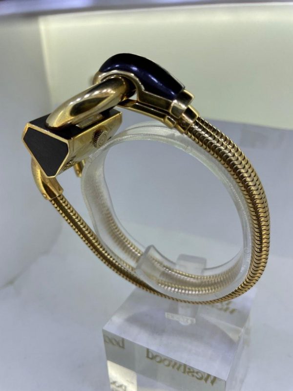 551E40C2-CADE-41E7-AA3E-5EEC0C5EFD3F