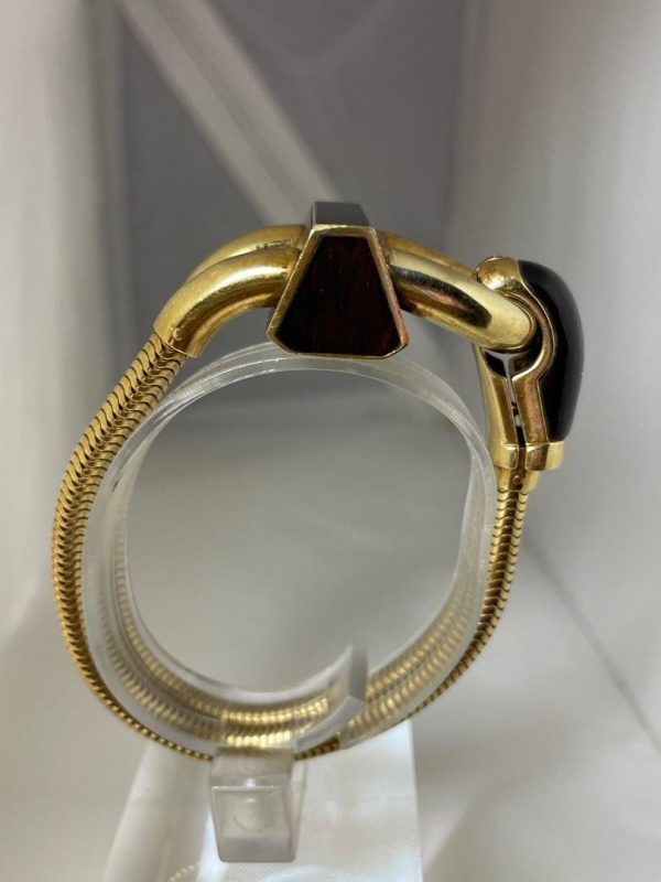 D5607F3B-288F-4033-95AF-BCA08B5CA963