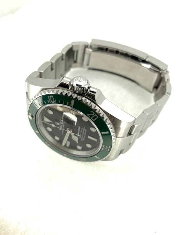 5B5724D5-A6E9-47F0-B786-2CC84032C502