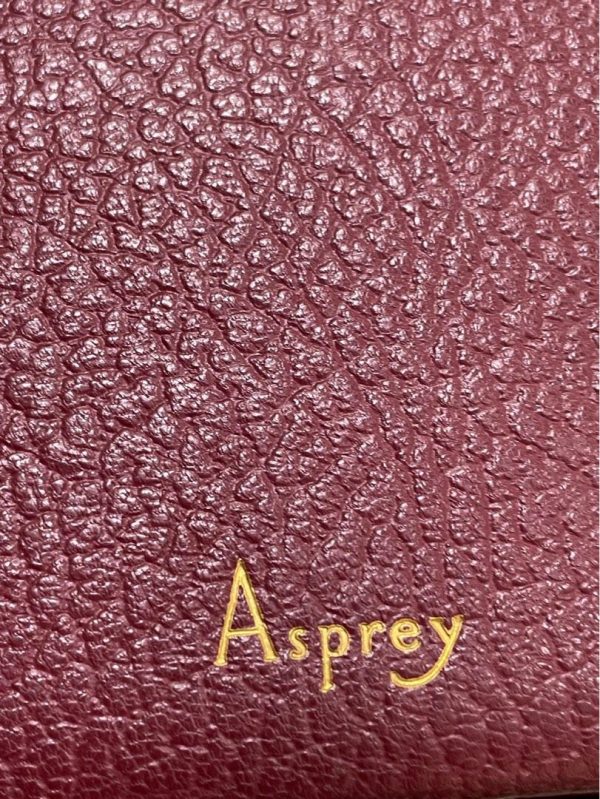 11255DA4-9236-4D12-BBD9-0F38C1C9B230