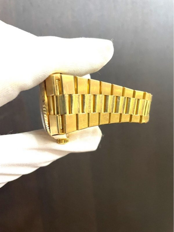 2BCCA6BF-25FB-4719-B682-6B1A8637DE5E