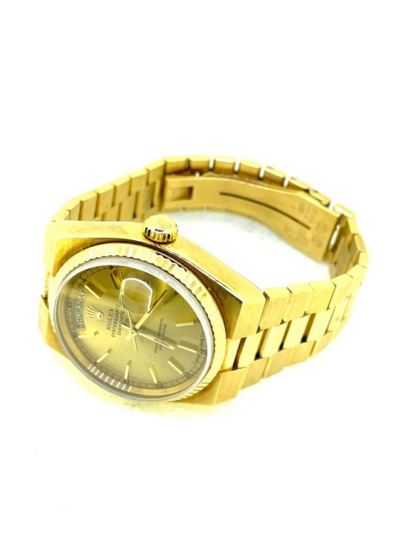 2E1E3936-5F48-4533-B65C-DB028BC54C83