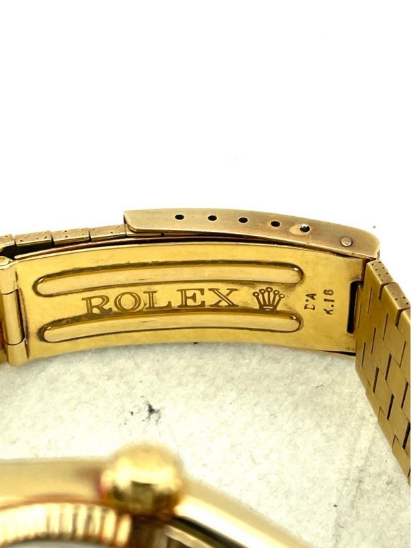 D5C2CC41-6660-4E96-B04B-7F369FF3D43D