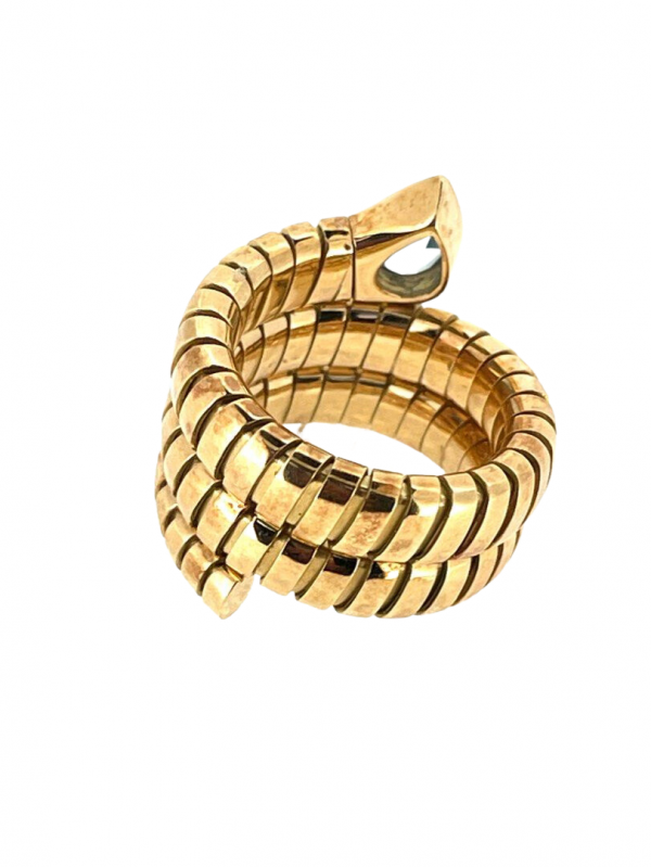 E3F5F296-4DF7-4217-ABEF-C7ED7F7276C6