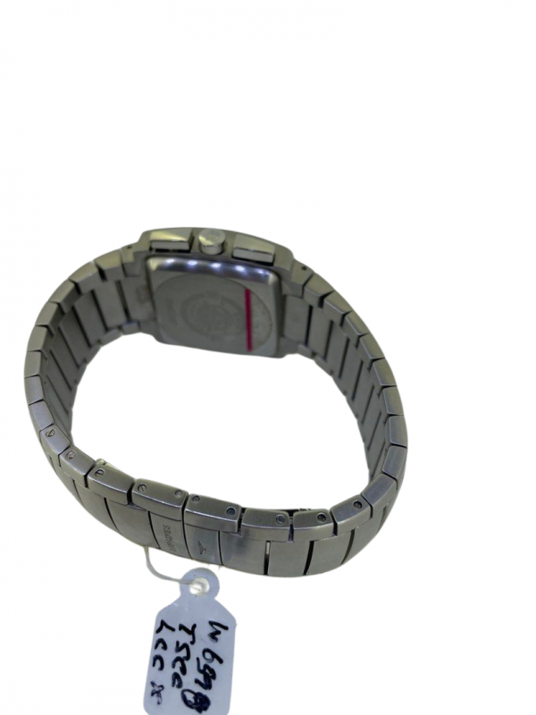 C365394A-3D02-420E-89B5-1070A126D541