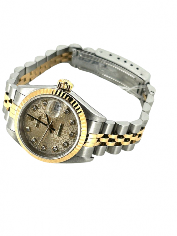 0C070311-60DC-4F71-AE14-3ED22B1AE857