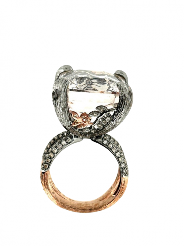 0772B7A1-6DD1-4F0F-8224-E53A1DE59E98