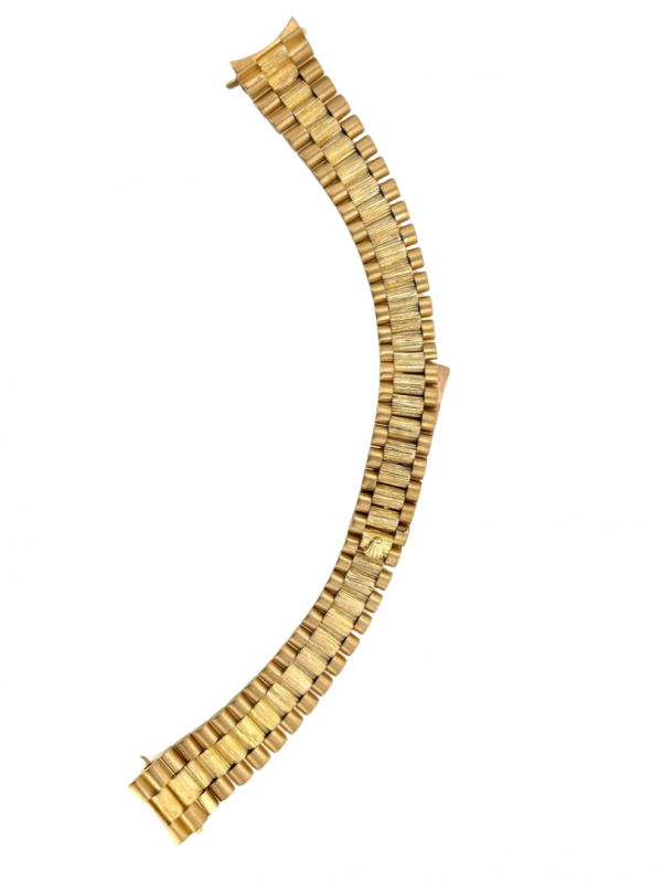 4BFE3FE1-B5D3-40DE-9657-036CD08B6665