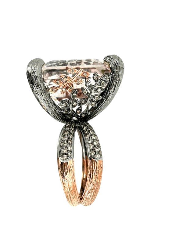 5906F34B-A112-44FF-B717-CCC130ABB5C1