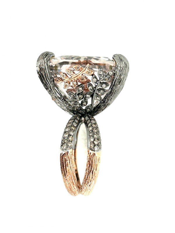 B8163943-7354-4720-AEFD-AA6F4E98514D