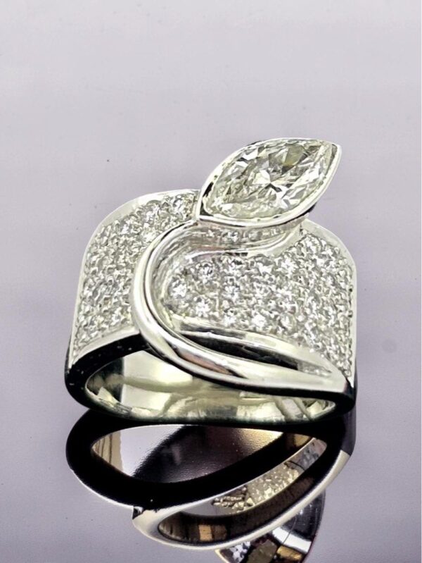 18k_white_gold_marquise_111ct__1782138989_81ad188f_progressive