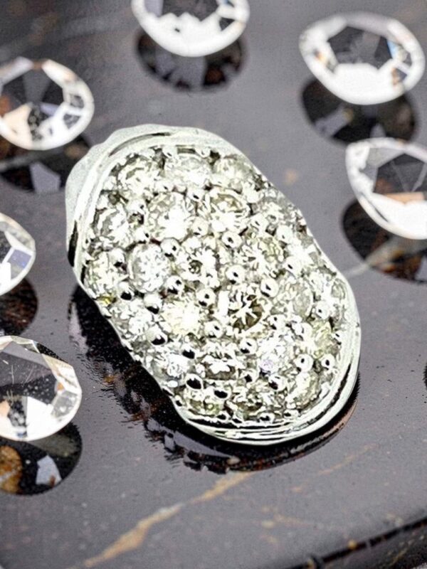 white_gold_diamond_pave_dome_r_1783066130_886297a1_progressive