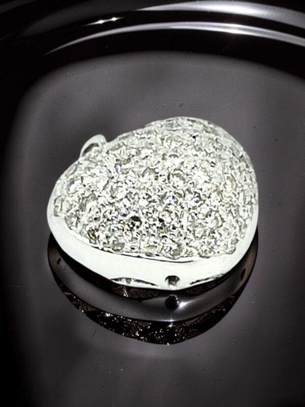 18_kt_sparkling_heart_pendant_1784354788_319c4667_progressive