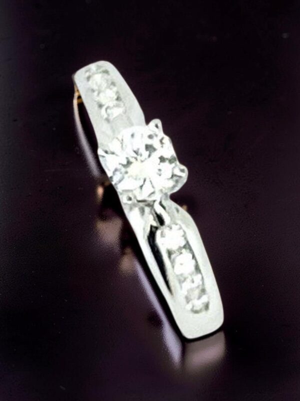 diamond_ring_18k_white_gold_1783596199_ae8f4a49_progressive